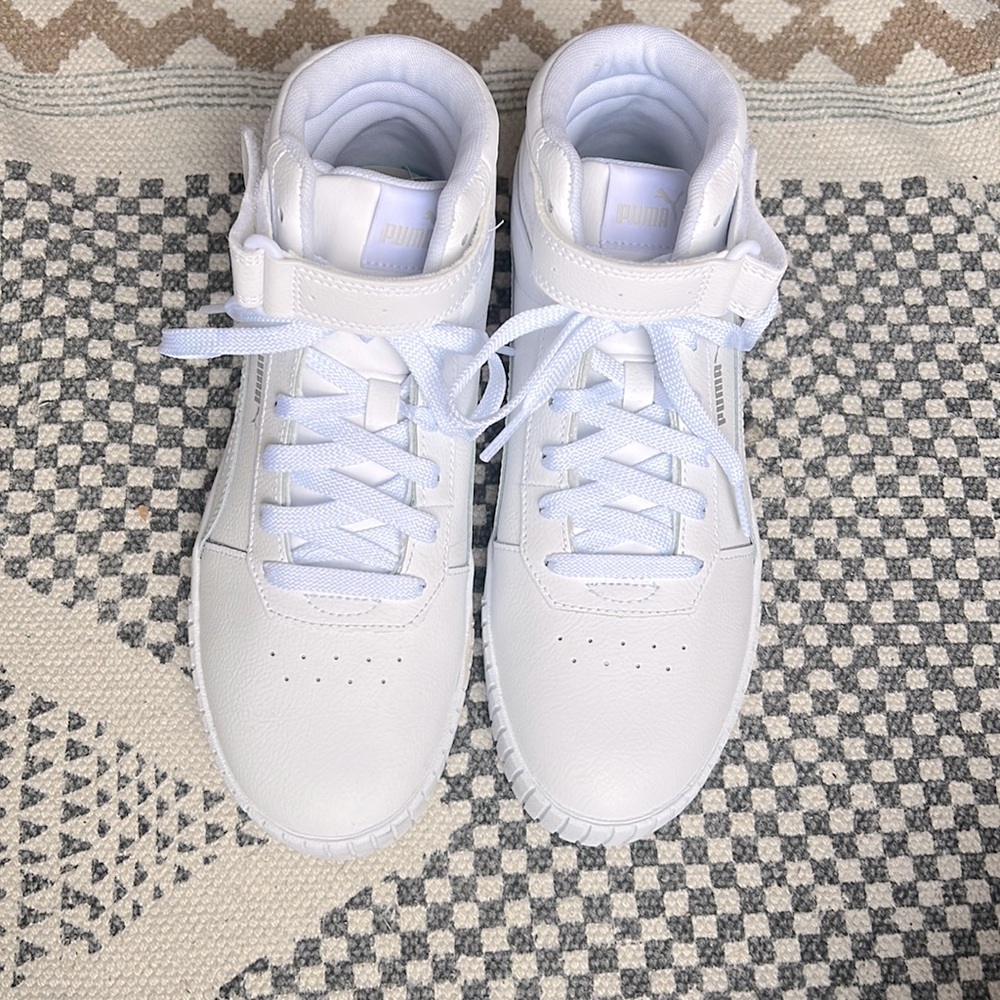 Puma - Carina Street Mid Women's Sneakers